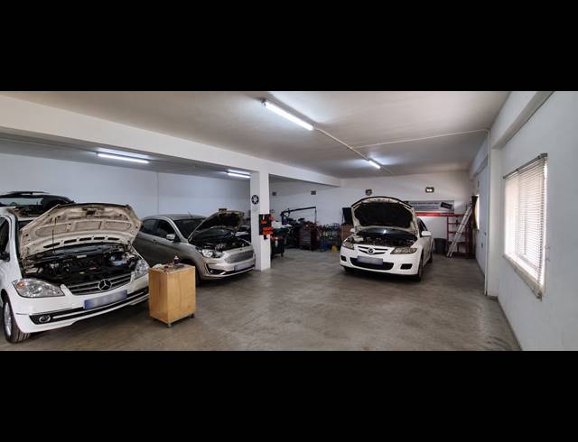 180M² WAREHOUSE TO LET IN WATERFALL